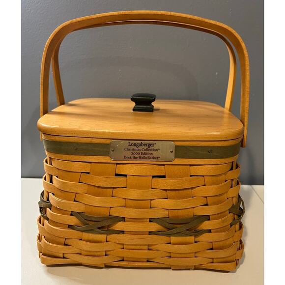 Longaberger Other - Longaberger Christmas Basket - 2000 Edition